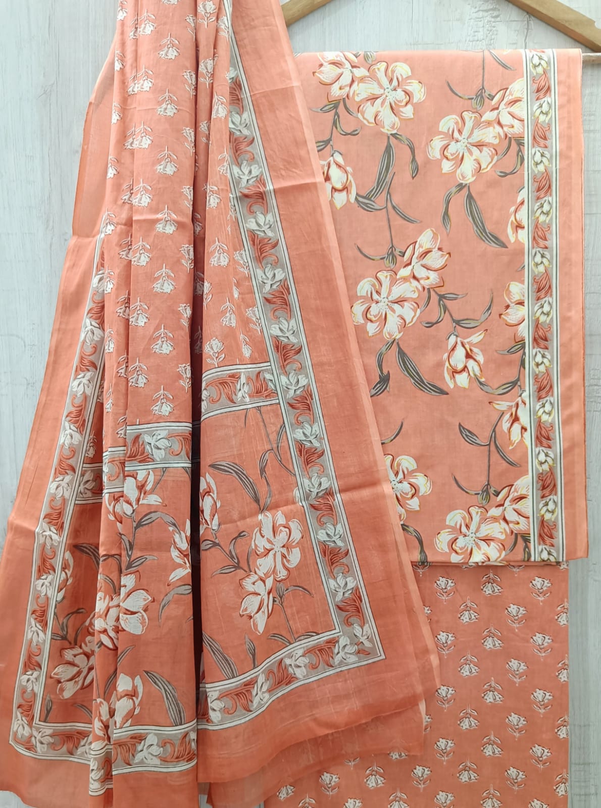 DESIGNER HAND BLOCK PRINT PURE COTTON SUIT WITH MULMUL DUPATTA (MALYS106)