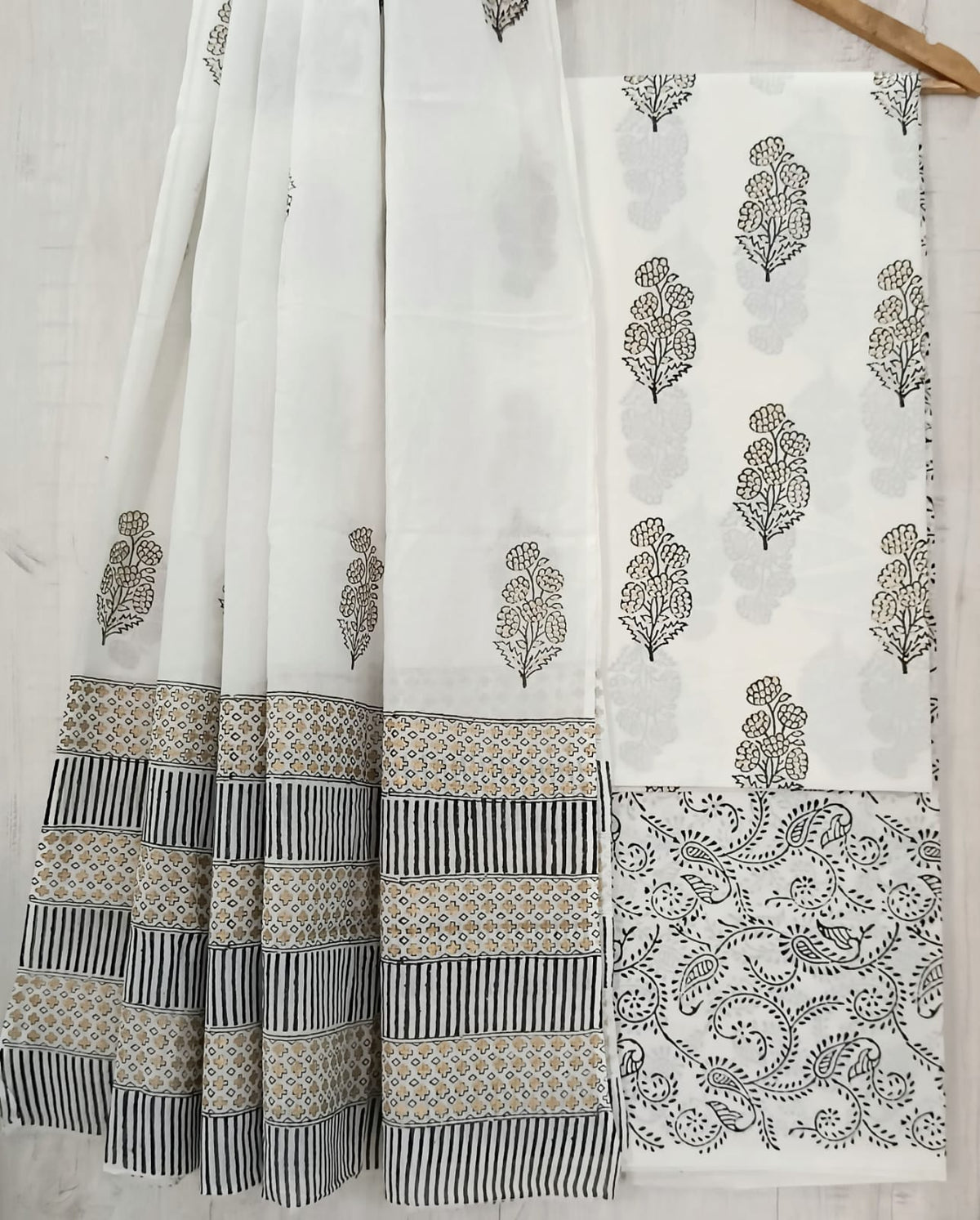 DESIGNER HAND BLOCK PRINT PURE COTTON SUIT WITH COTTON MULMUL DUPATTA (MALYS70)