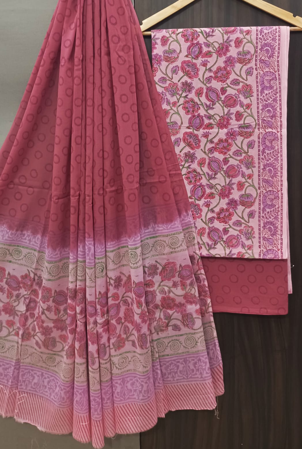 DESIGNER HAND BLOCK PRINT PURE COTTON SUIT WITH MULMUL DUPATTA (MALYS102)