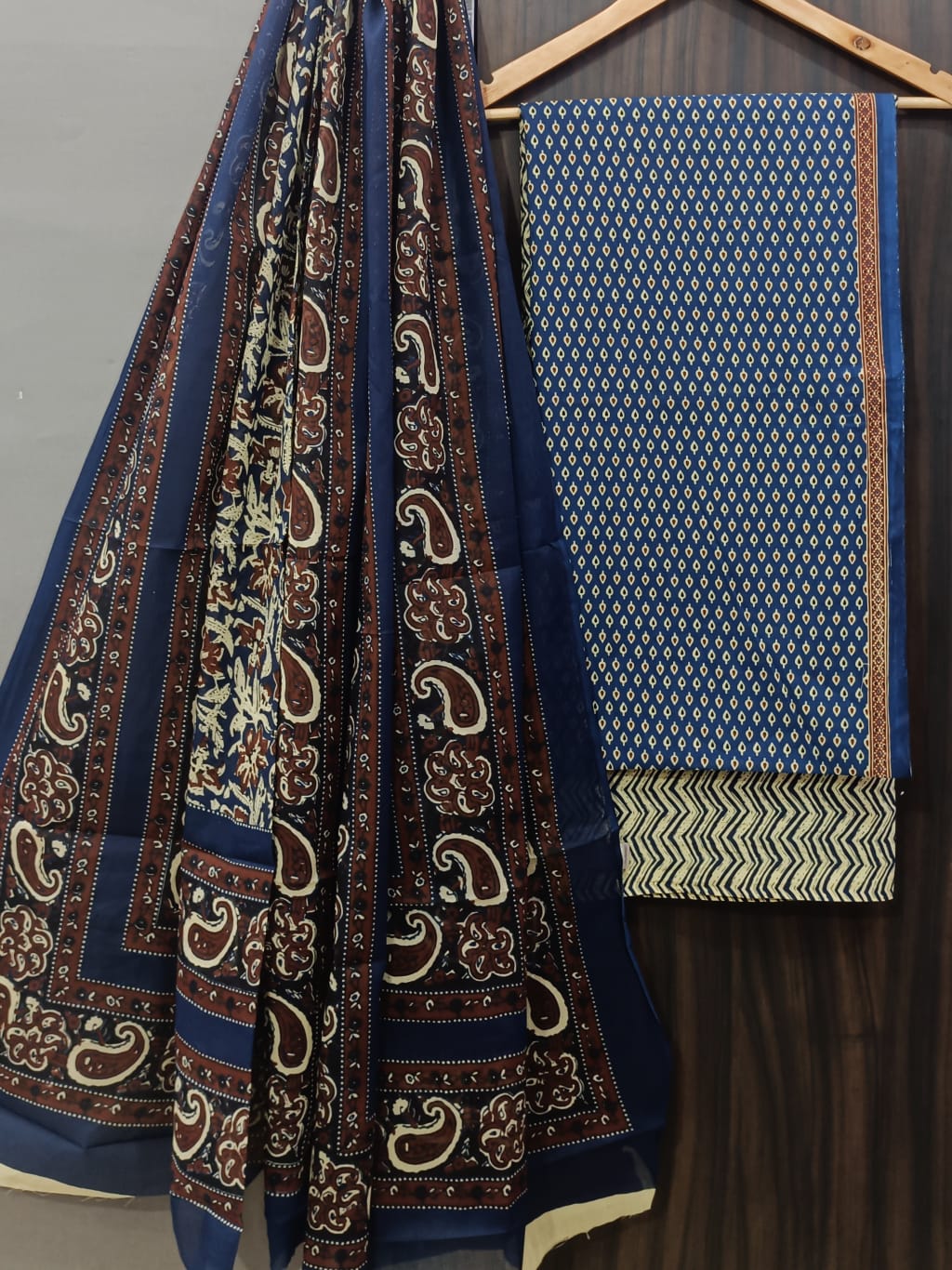 DESIGNER HAND BLOCK PRINT PURE COTTON SUIT WITH MULMUL DUPATTA (MALYS46)