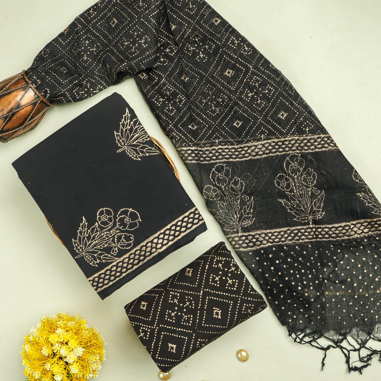 DESIGNER HAND BLOCK PRINT PURE COTTON SUIT MATERIAL WITH KOTA DORIA DUPATTA (3CKDYS228)