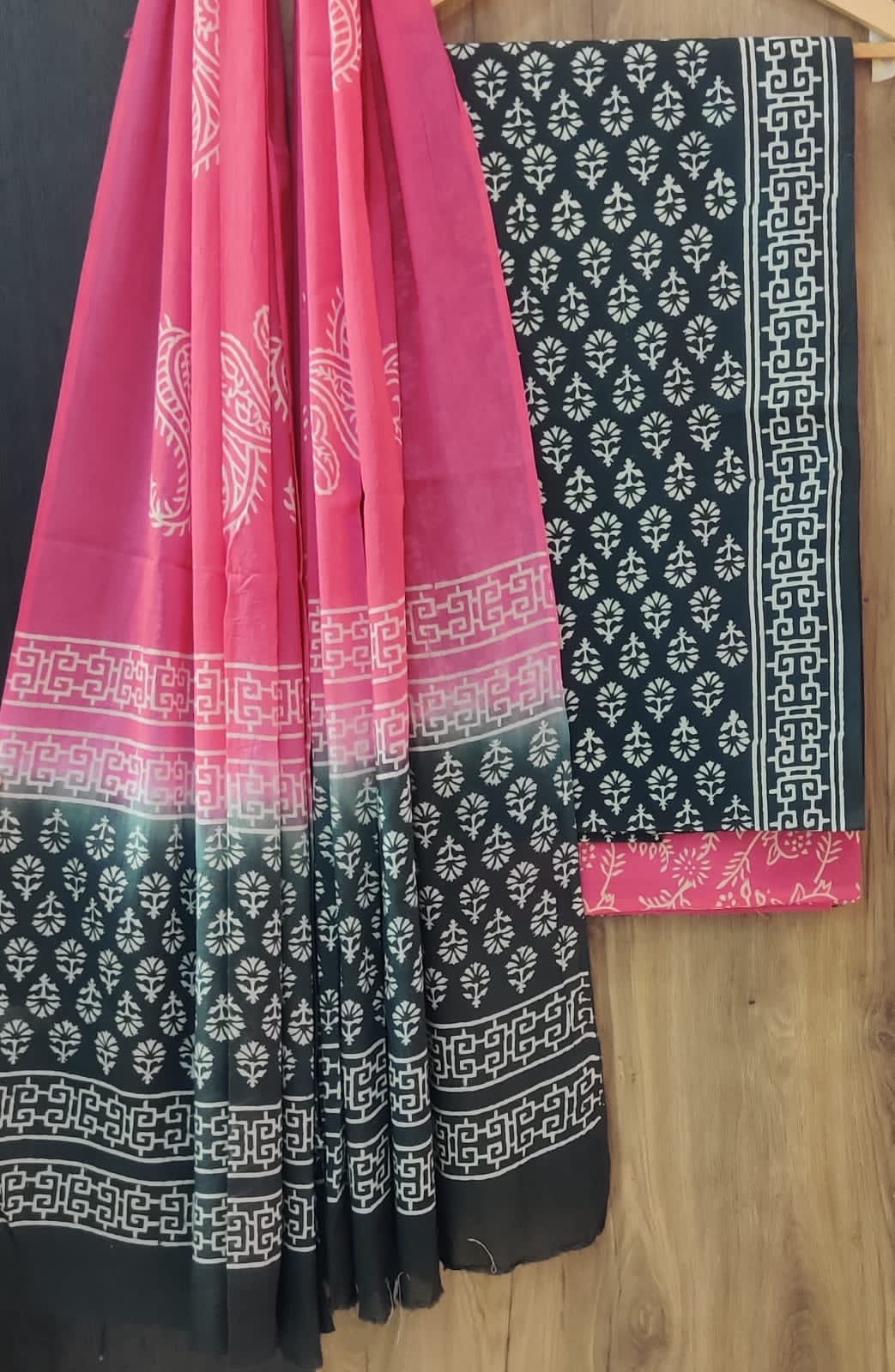 DESIGNER HAND BLOCK PRINT PURE COTTON SUIT WITH COTTON MULMUL DUPATTA (MALYS34)