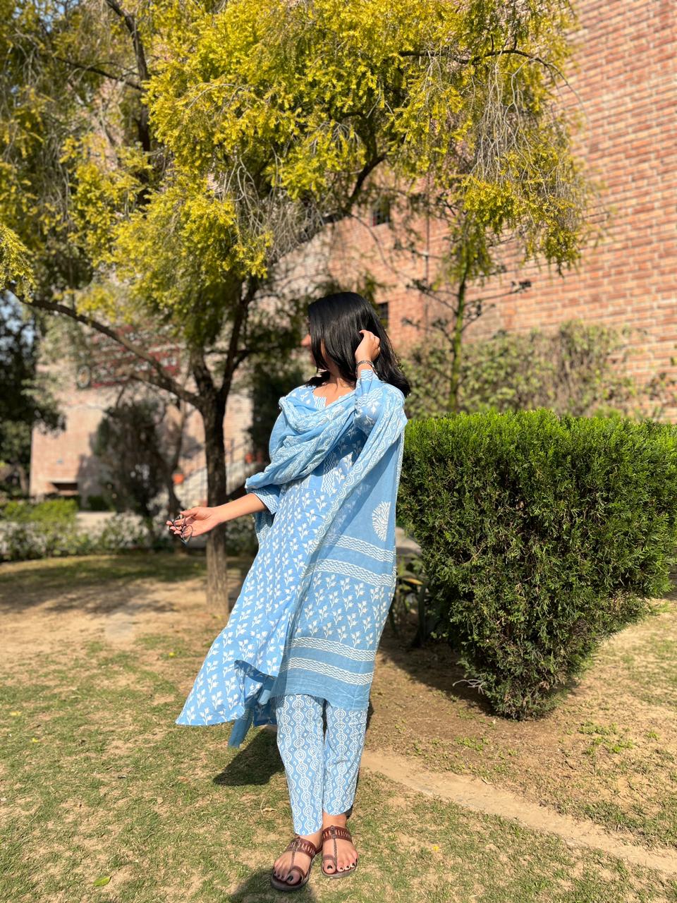 EXCLUSIVE HAND BLOCK PRINT PURE COTTON SUIT WITH COTTO MULMUL DUPATTA (MALYS126)