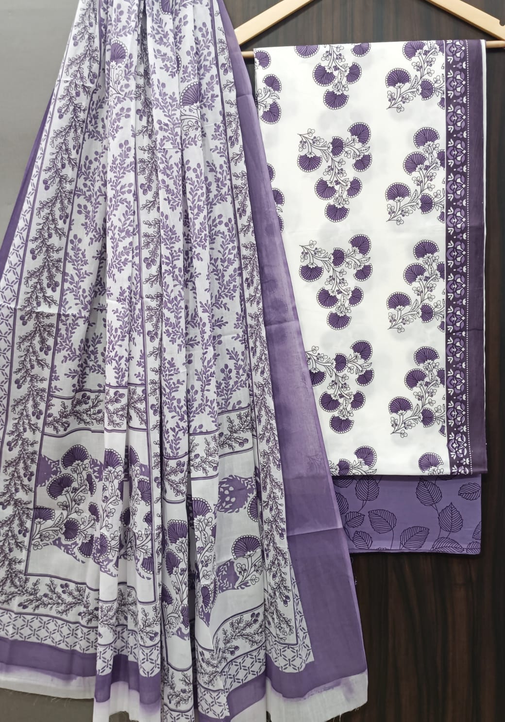 DESIGNER PURE COTTON SUIT WITH MULMUL DUPATTA(MALYS58)