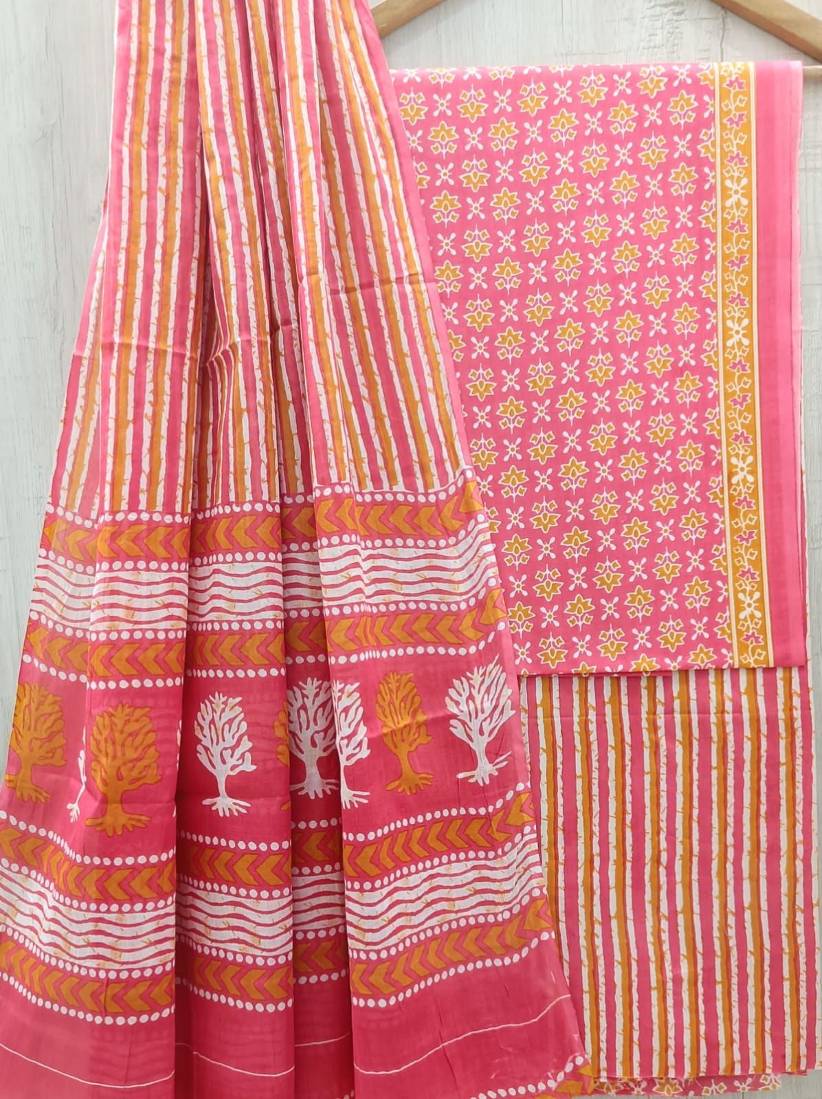 EXCLUSIVE HAND BLOCK PRINT PURE COTTON SUIT WITH COTTO MULMUL DUPATTA (MALYS269)