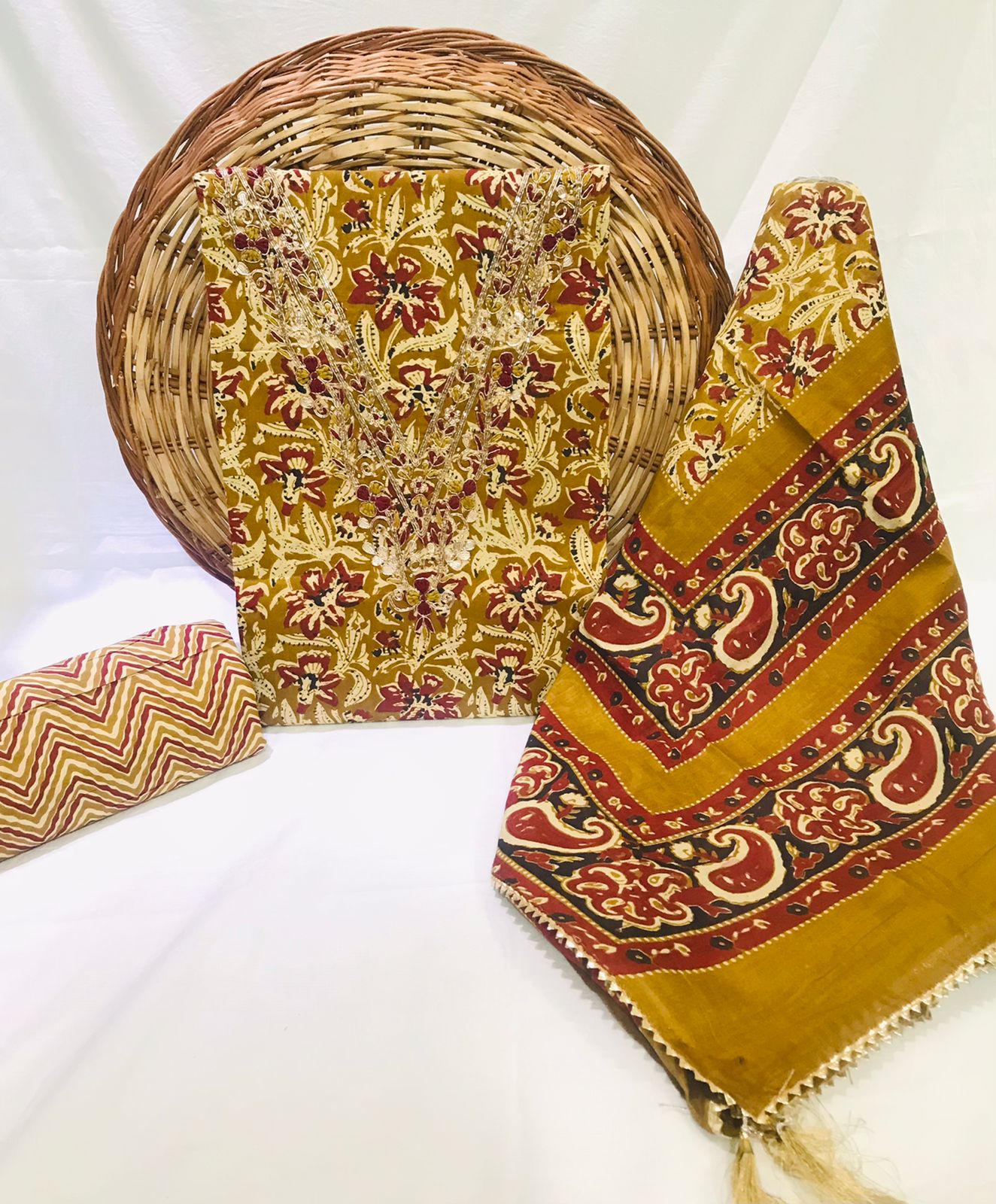 JAIPURI PRINTED COTTON NECK WORK SUITS WITH MULMUL DUPATTA (GOTAYS56)