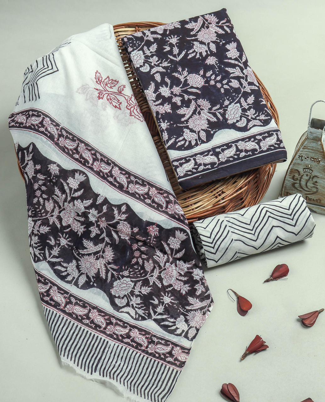 HAND BLOCK PRINT COTTON SUIT WITH COTTON MULMUL DUPATTA ( MALYS147)