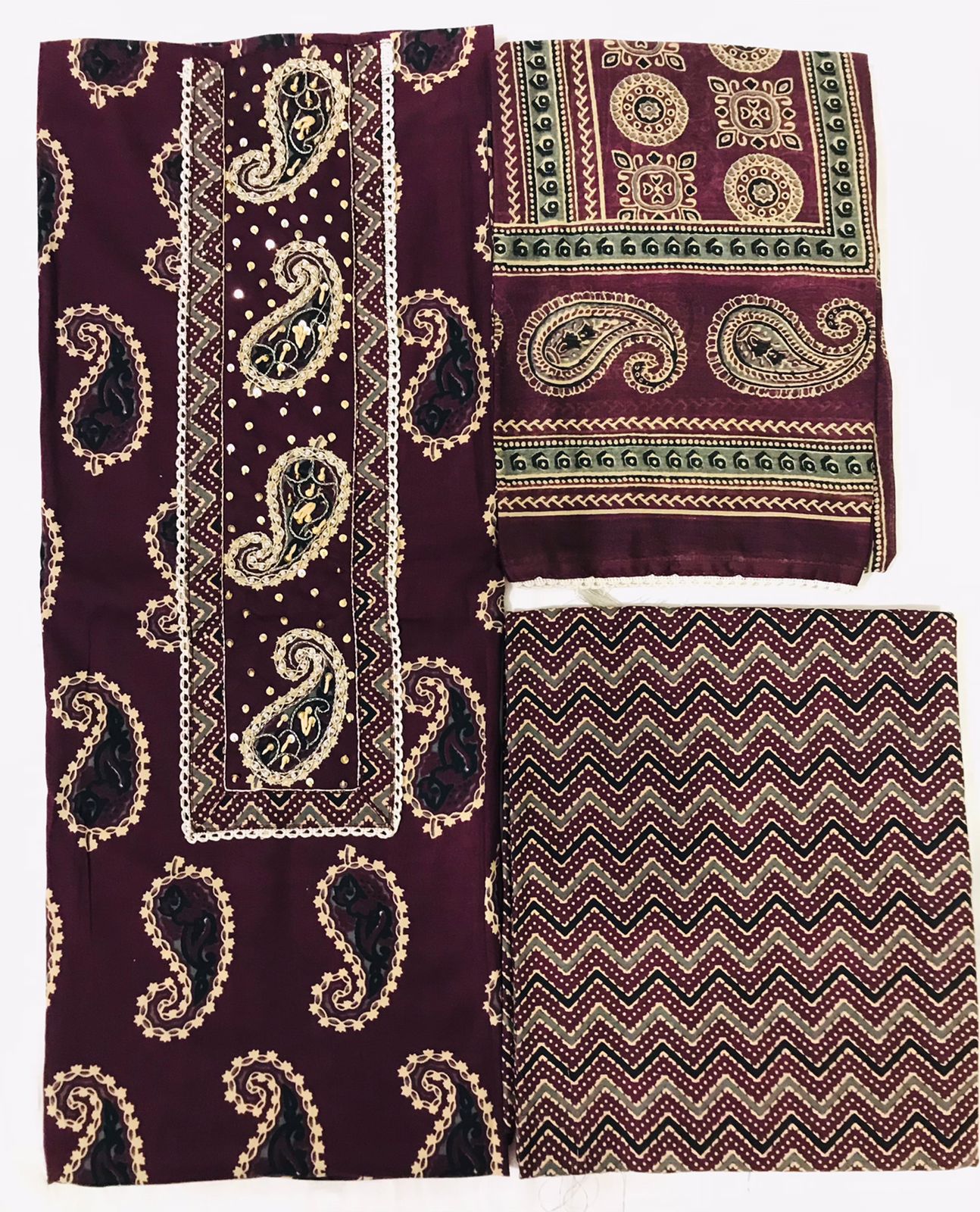 JAIPURI PRINTED COTTON HAND WORK SUITS WITH MULMUL DUPATTA (GOTAYS60)