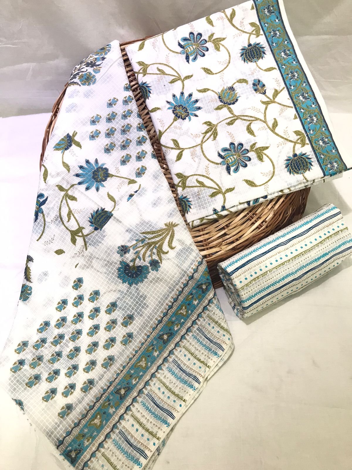 DESIGNER HAND BLOCK PRINT PURE COTTON SUIT WITH COTTON MULMUL DUPATTA (MALYS88)