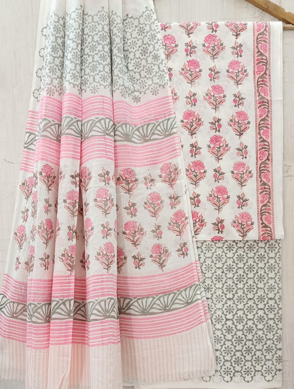 DESIGNER HAND BLOCK PRINT COTTON SUIT SET WITH MULMUL DUPATTA (MALYS311)
