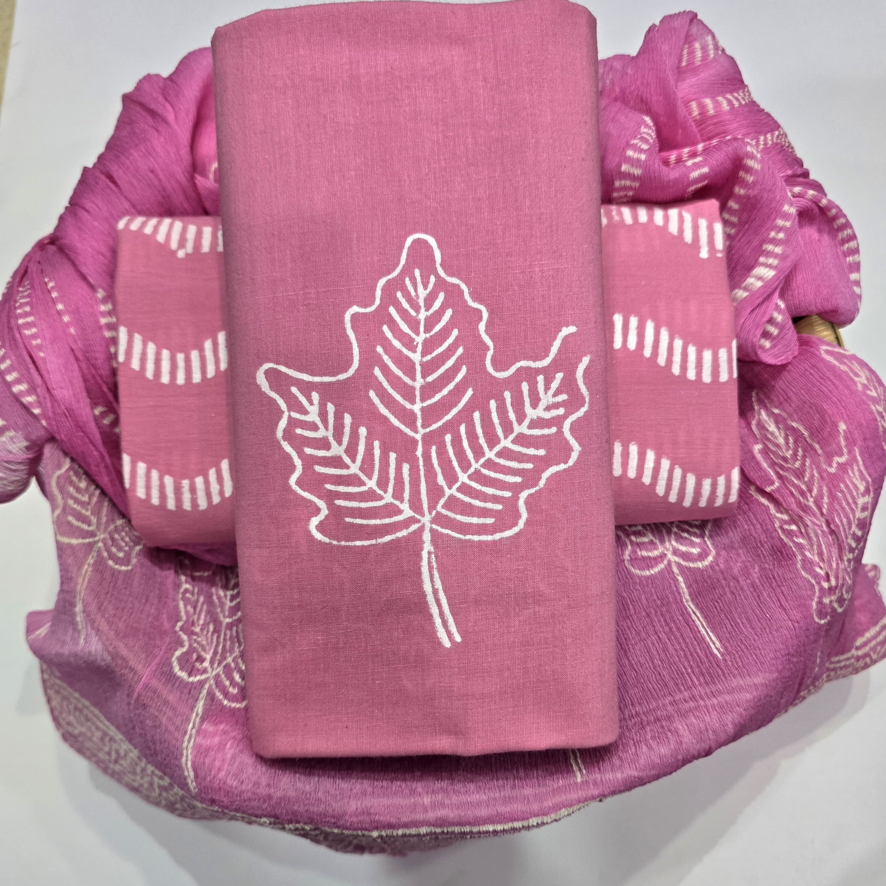 DESIGNER HAND BLOCK PRINT PURE COTTON SUIT WITH CHIFFON DUPATTA (PCHFYS147)