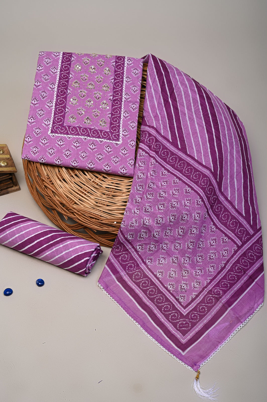 SANGANERI PRINT COTTON SUIT MATERIAL WITH  MULMUL DUPATTA  NECK WORK (GOTAYS140)