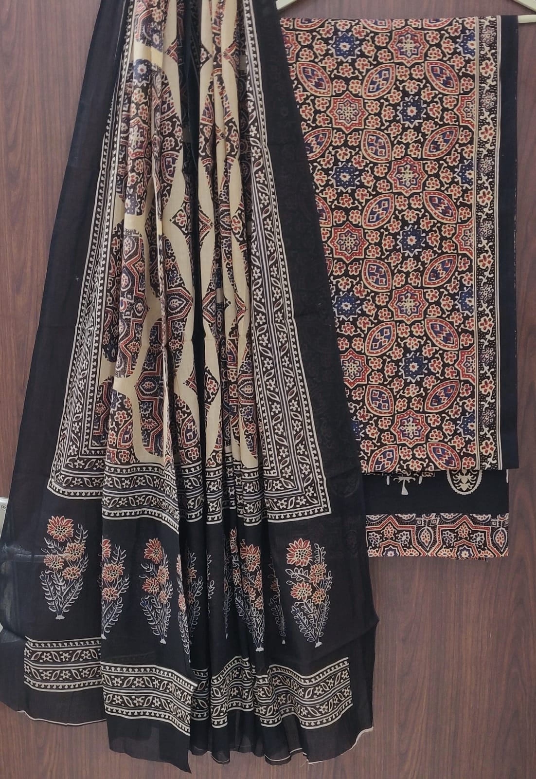 YUVI STYLE HAND BLOCK PRINT PURE COTTON SUIT WITH COTTON MULMUL DUPATTA (MALYS157)