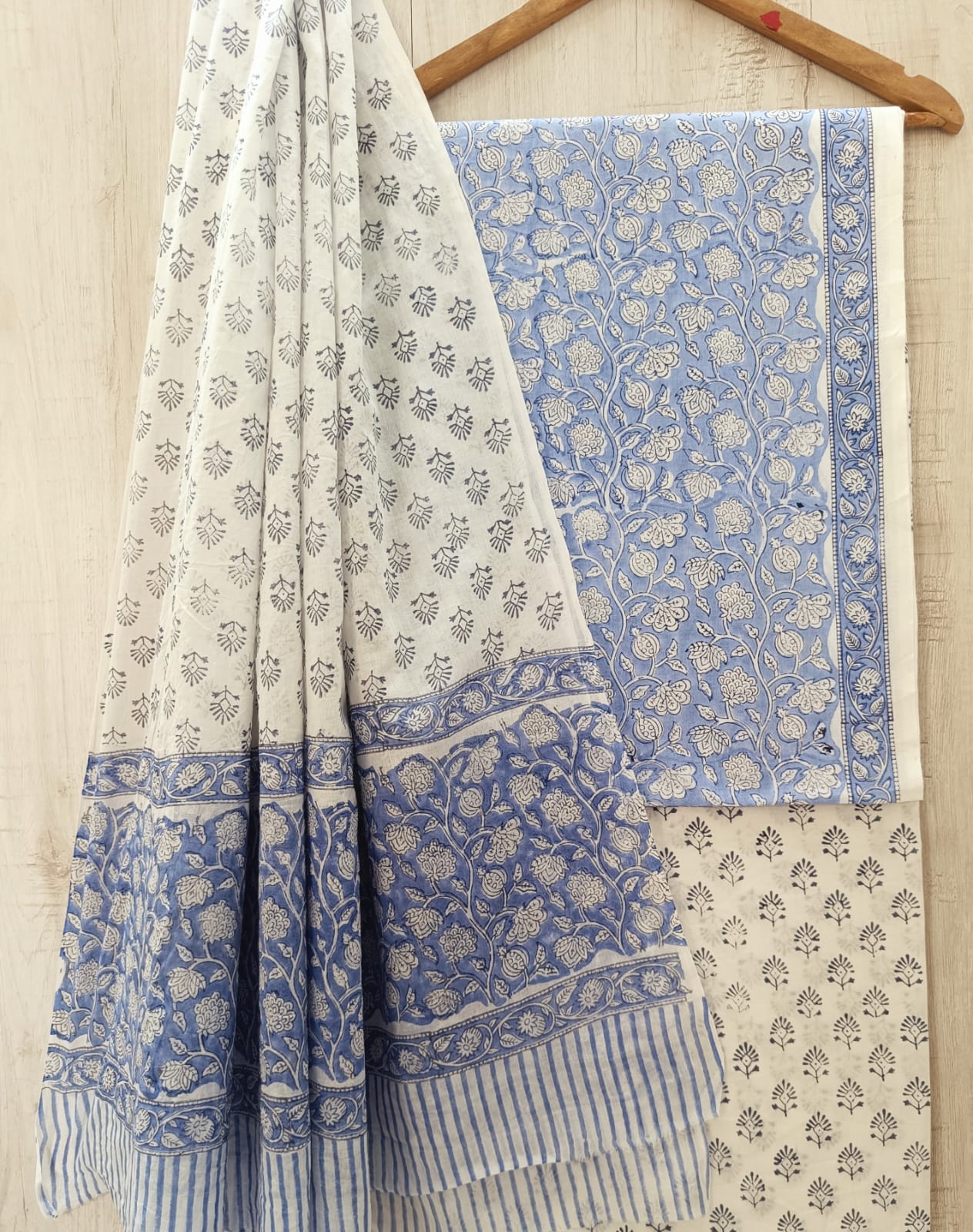 EXCLUSIVE HAND BLOCK PRINT PURE COTTON SUIT WITH COTTON MULMUL DUPATTA (MALYS112)