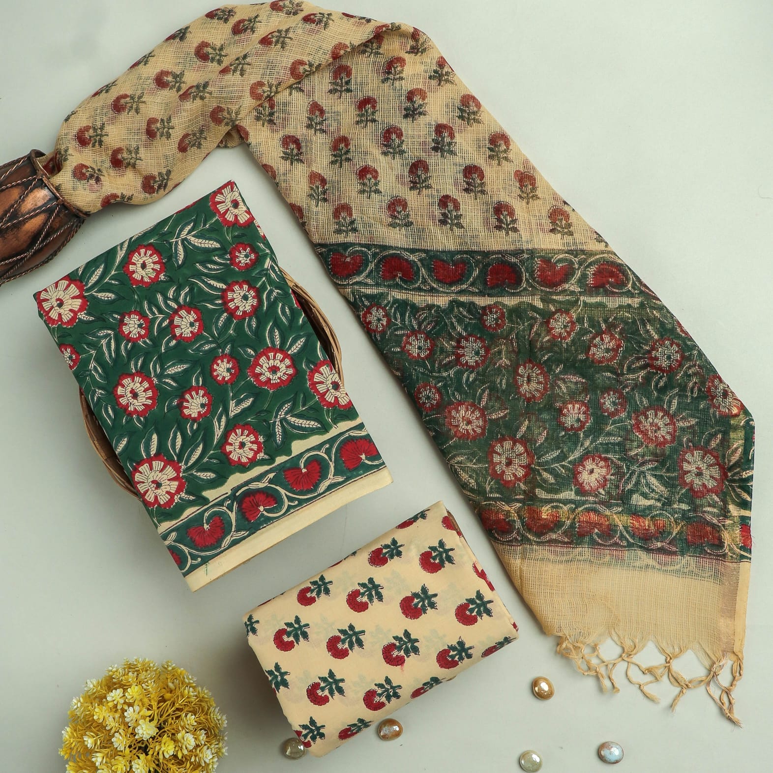 EXCLUSIVE HAND BLOCK PRINT PURE COTTON SUIT WITH KOTA DORIA DUPATTA (3CKDYS99)