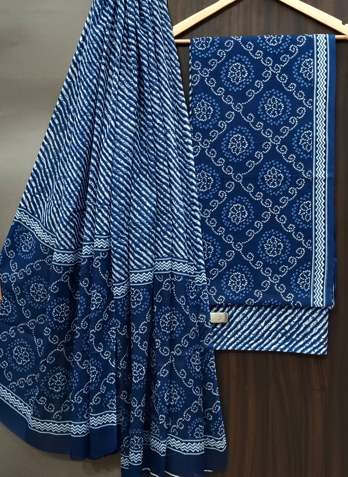 EXCLUSIVE HAND BLOCK PRINT PURE COTTON SUIT WITH MULMUL DUPATTA (MALYS318)