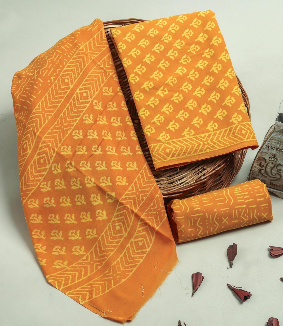 DESIGNER HAND BLOCK PRINT PURE COTTON SUIT WITH MULMUL DUPATTA(MALYS338)