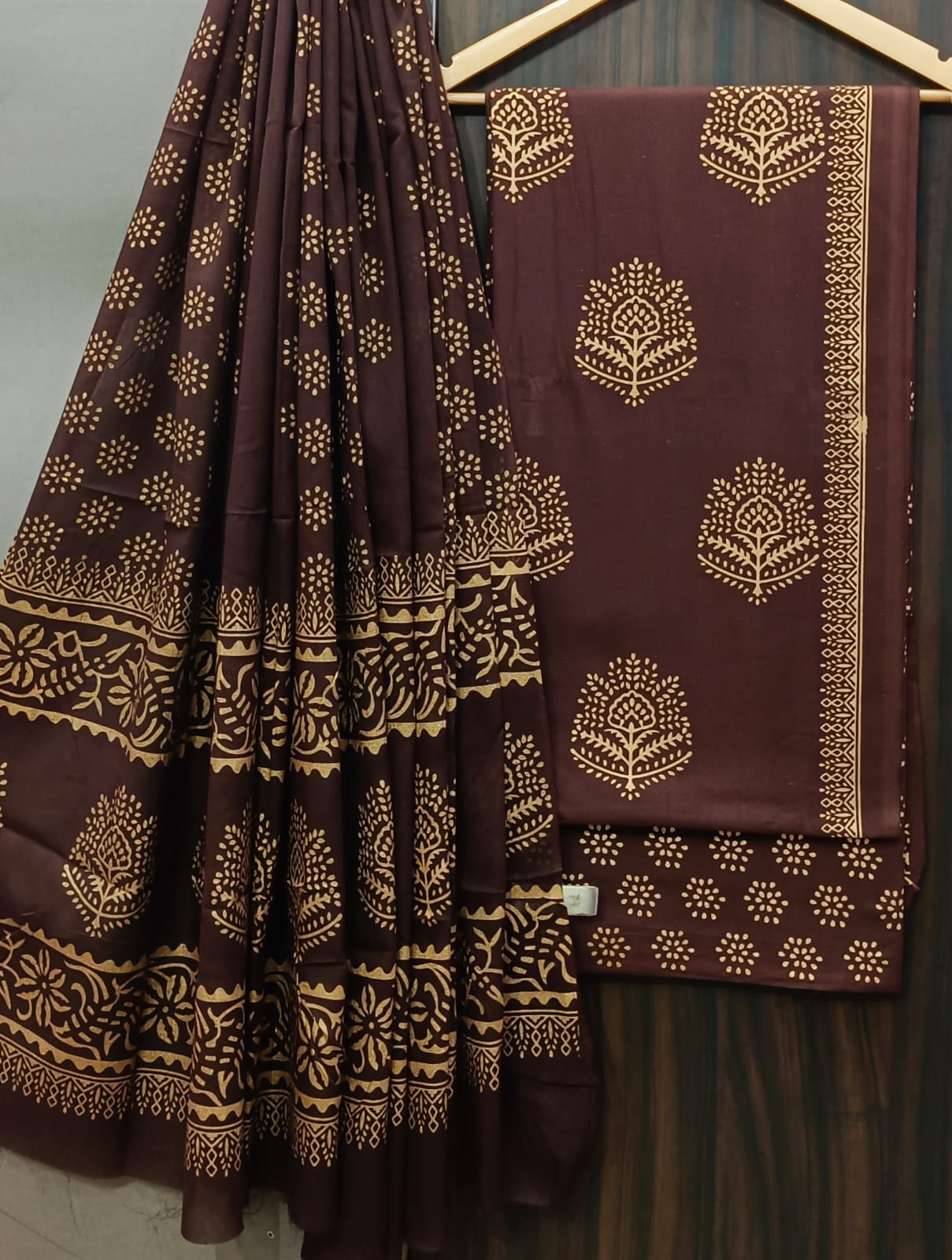 YUVI STYLE HAND BLOCK PRINT PURE COTTON SUIT WITH COTTO MULMUL DUPATTA (MALYS268)