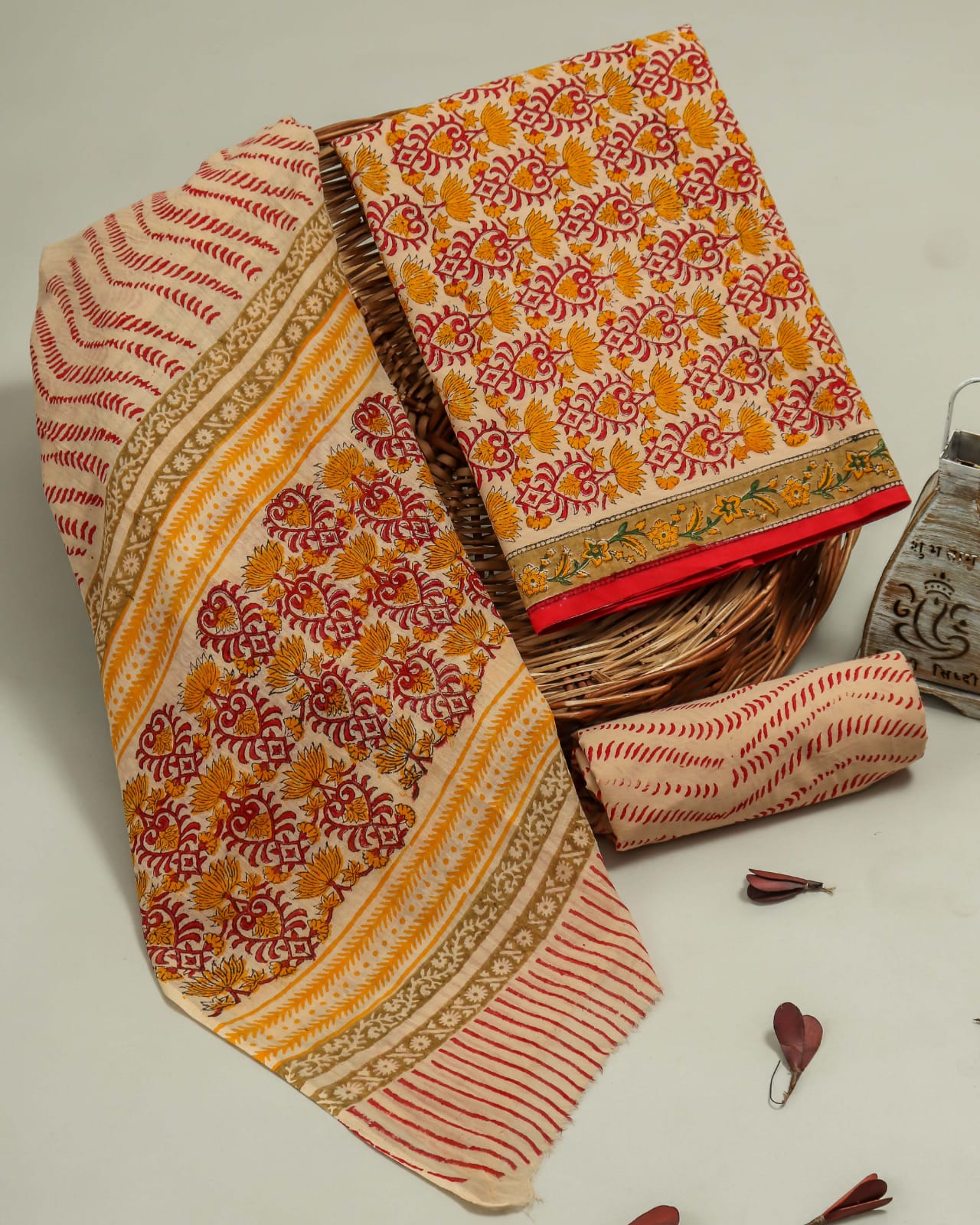 DESIGNER HAND BLOCK PRINT PURE COTTON SUIT WITH COTTON MULMUL DUPATTA (MALYS94)