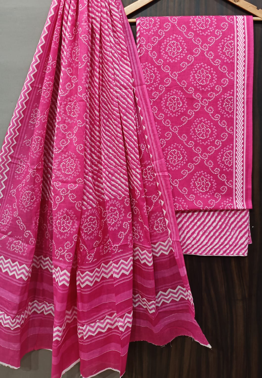 DESIGNER HAND BLOCK PRINT PURE COTTON SUIT WITH MULMUL DUPATTA (MALYS95)