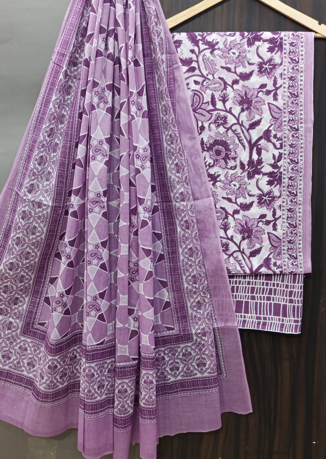 DESIGNER HAND BLOCK PRINT PURE COTTON SUIT WITH COTTON MULMUL DUPATTA(MALYS260)