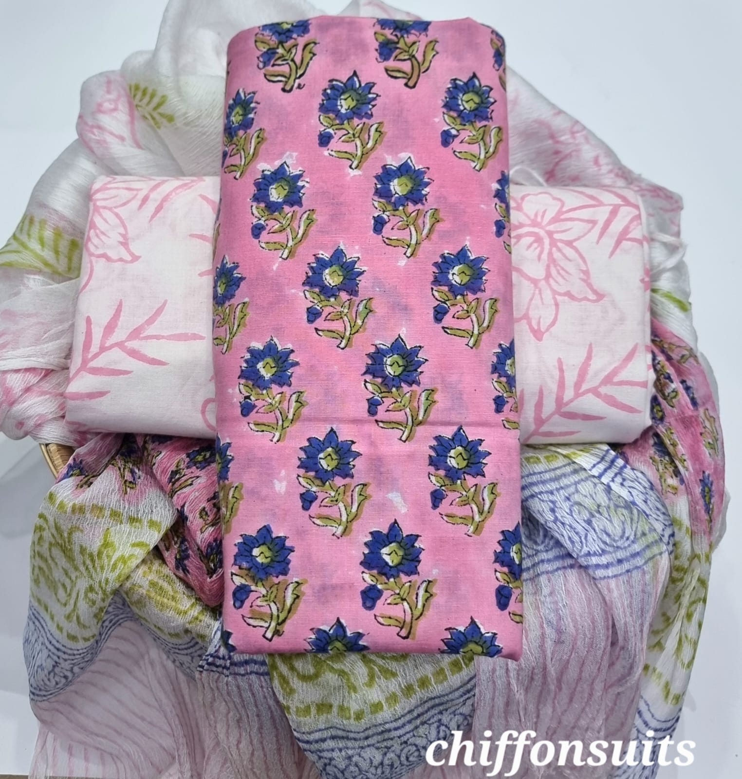 DESIGNER HAND BLOCK PRINT PURE COTTON SUIT WITH CHIFFON DUPATTA (PCHFYS135)