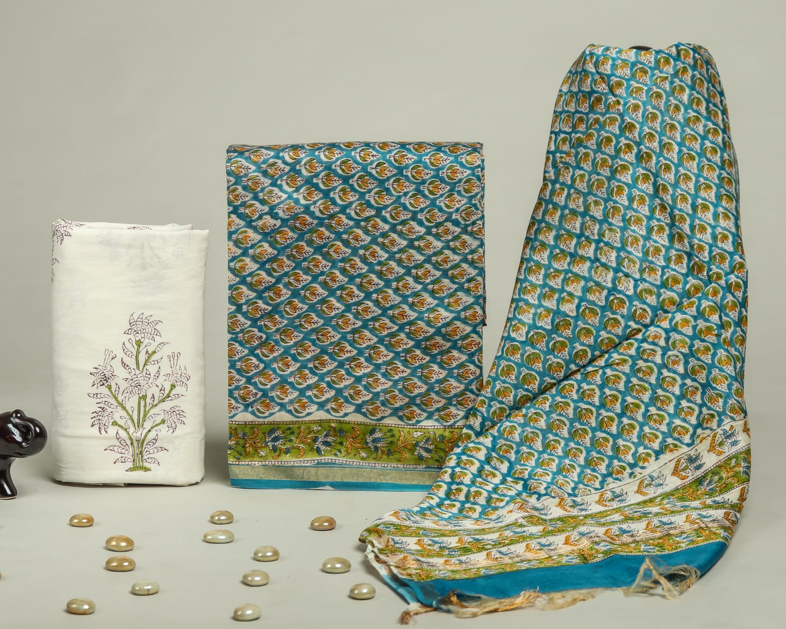 ELEGANT HAND BLOCK CHANDERI SILK SUIT SET WITH CHANDERI DUPATTA (CHDYS270)
