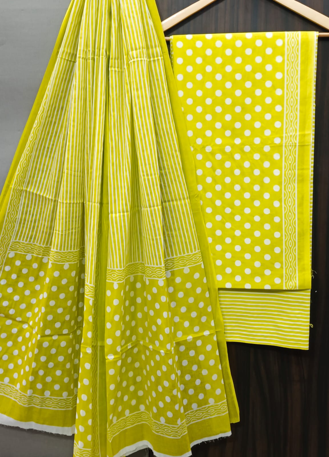 DESIGNER HAND BLOCK PRINT PURE COTTON SUIT WITH COTTON MULMUL DUPATTA(MALYS41)