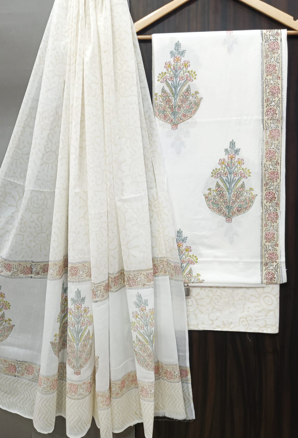DESIGNER HAND BLOCK PRINT PURE COTTON SUIT WITH MULMUL DUPATTA(MALYS336)