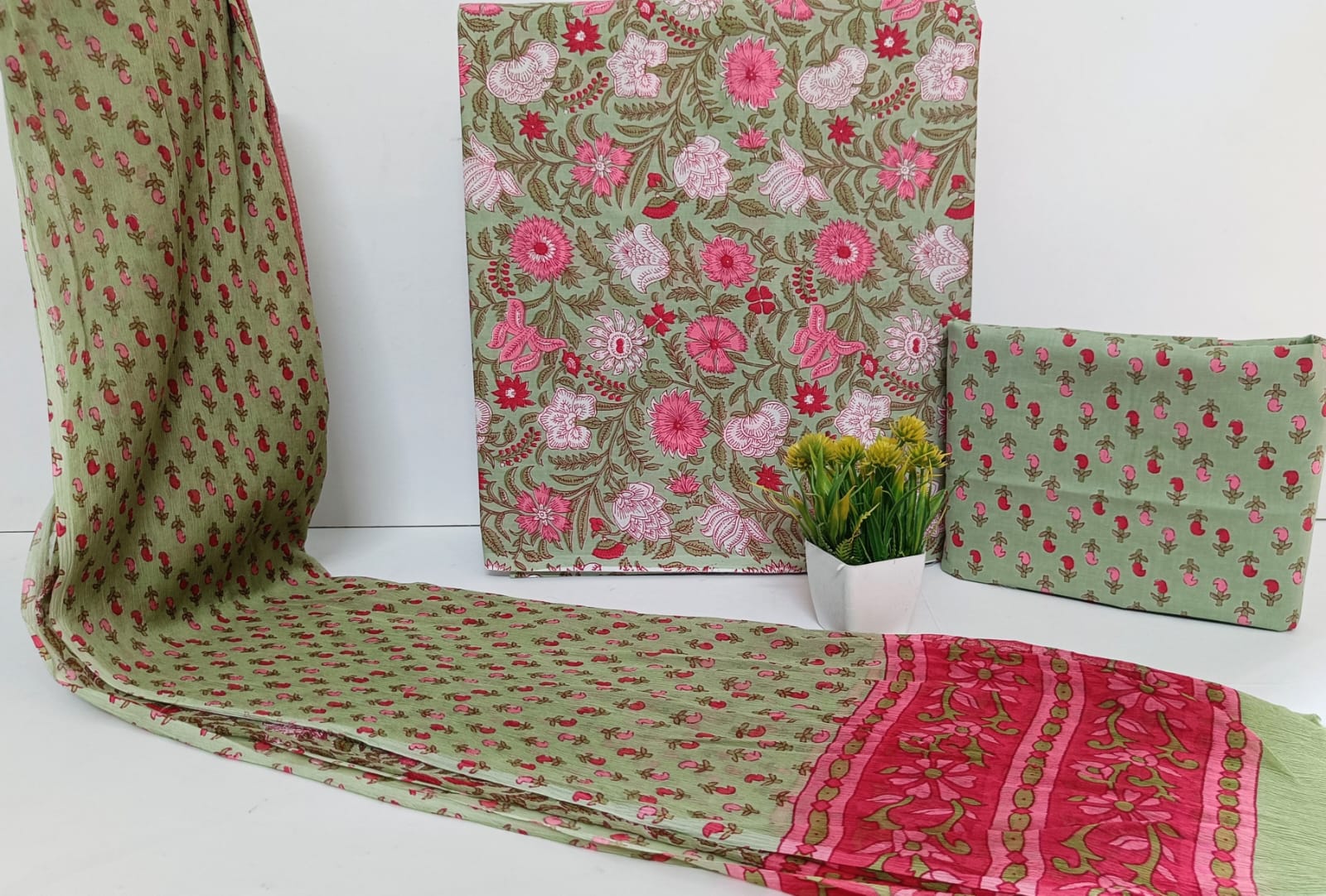 Designer  Hand Block Print  Pure Cotton Suit with Chiffon Dupatta (PCHFYS01)