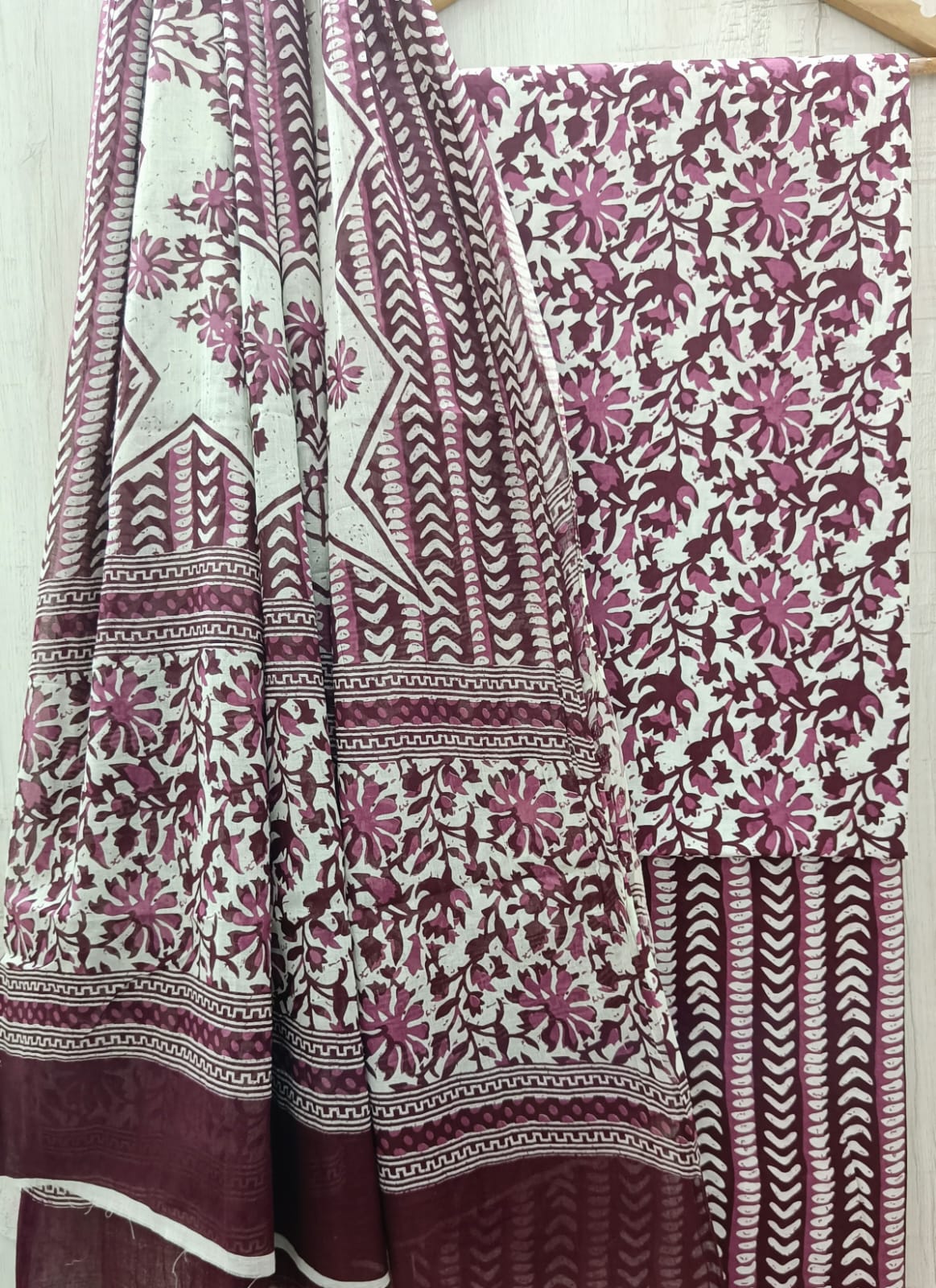 DESIGNER HAND BLOCK PRINT PURE COTTON SUIT WITH COTTON MULMUL DUPATTA (MALYS34)