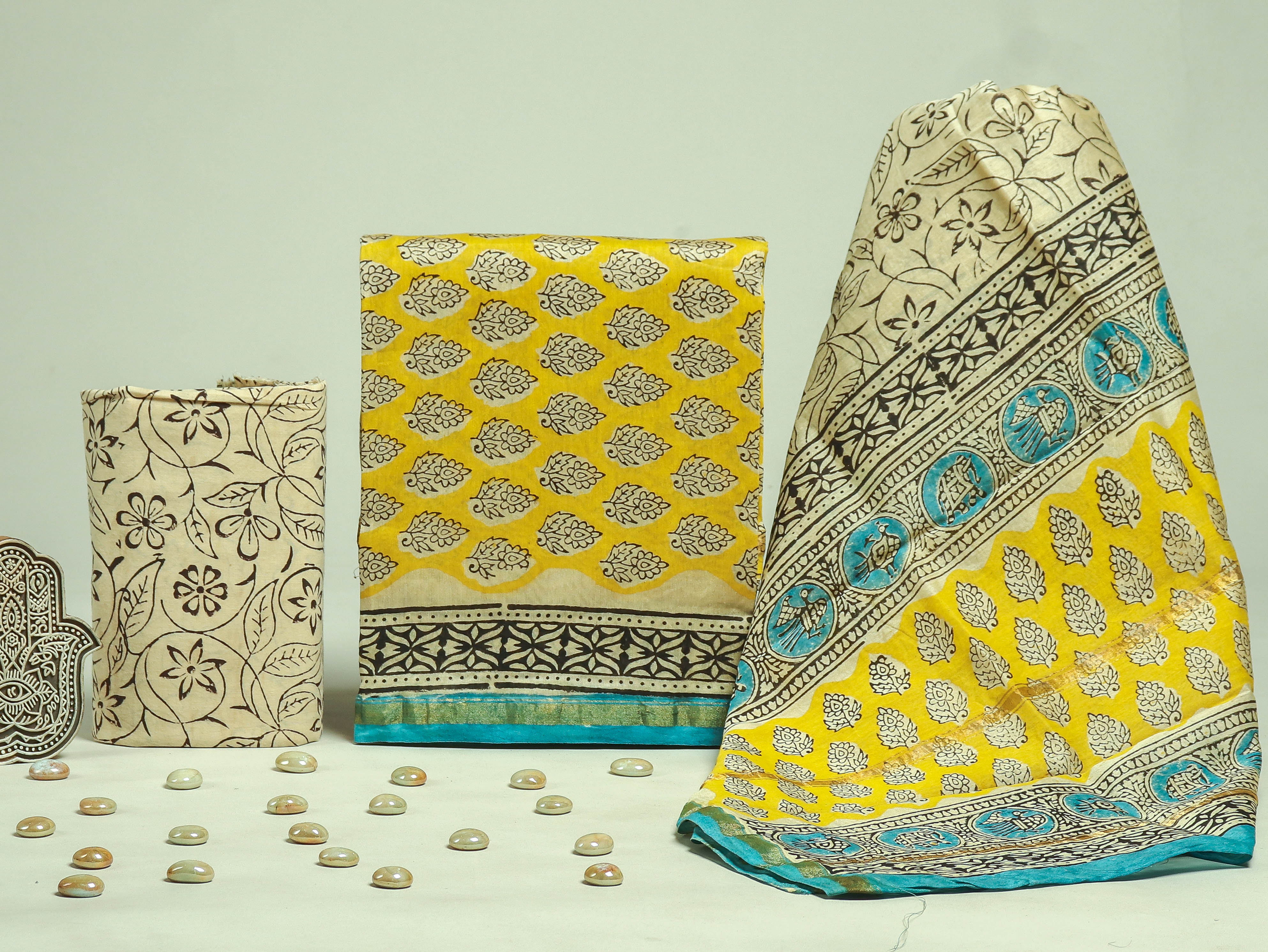 ELEGANT HAND BLOCK CHANDERI SILK SUIT SET WITH CHANDERI DUPATTA (CHDYS270)
