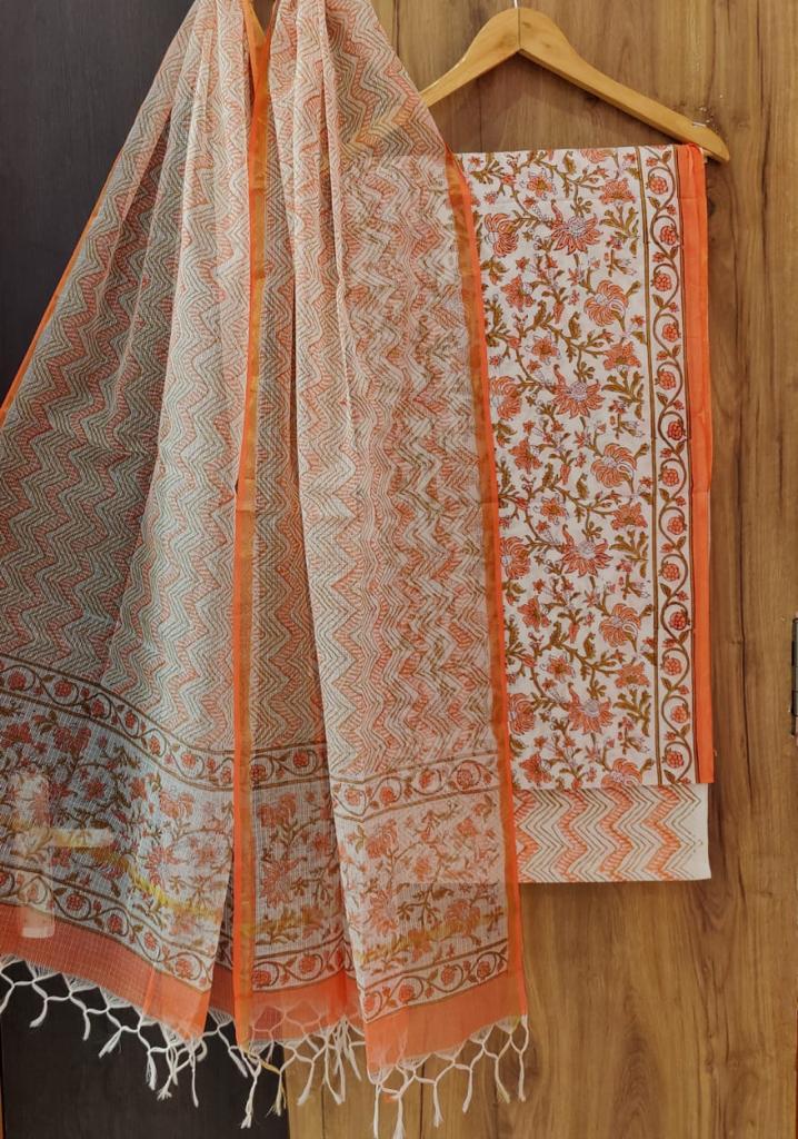APPEALING FLORAL HAND BLOCK PRINT COTTON SUIT WITH KOTA DORIA DUPATTA (3CKDYS221)