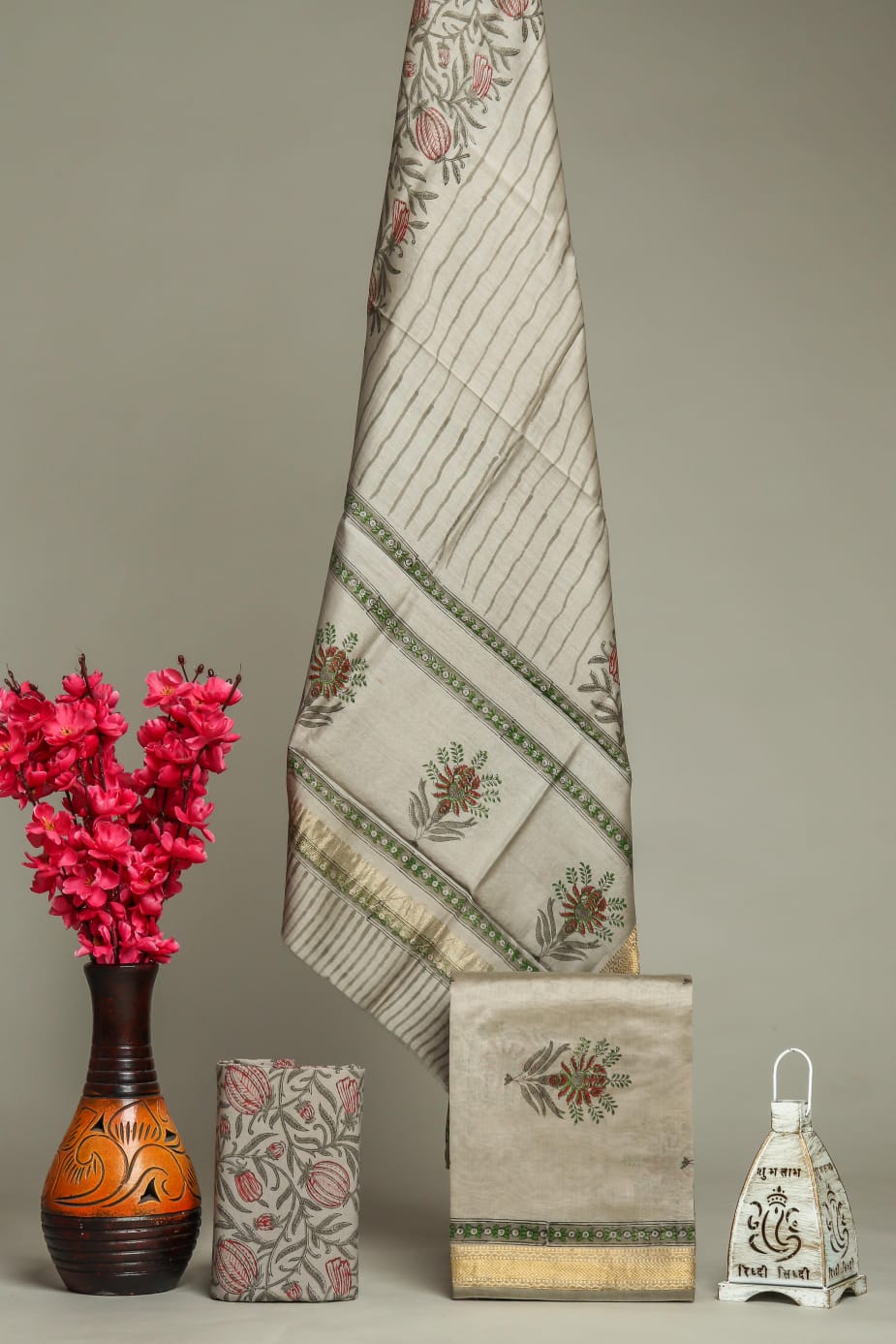 Designer Hand Block Print Maheshwari Silk Suit Set (MSLYS07)