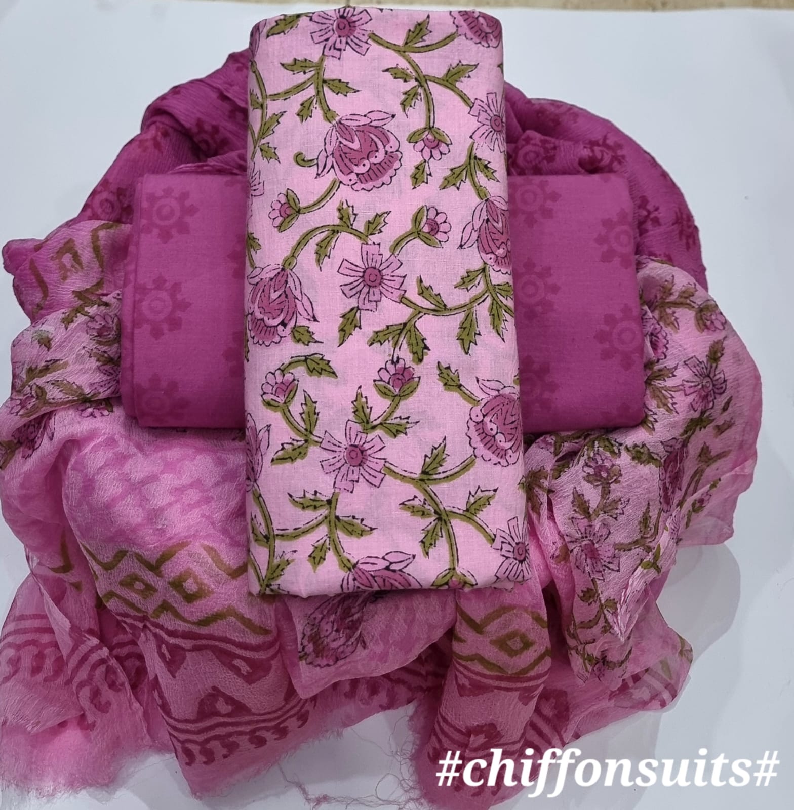 DESIGNER HAND BLOCK PRINT PURE COTTON SUIT WITH CHIFFON DUPATTA (PCHFYS142)