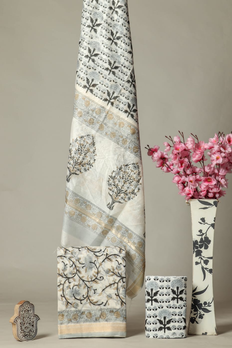 EXCLUSIVE  HAND BLOCK PRINT MAHESHWARI SILK SUIT WITH MAHESHWARI SILK (MSLYS90)