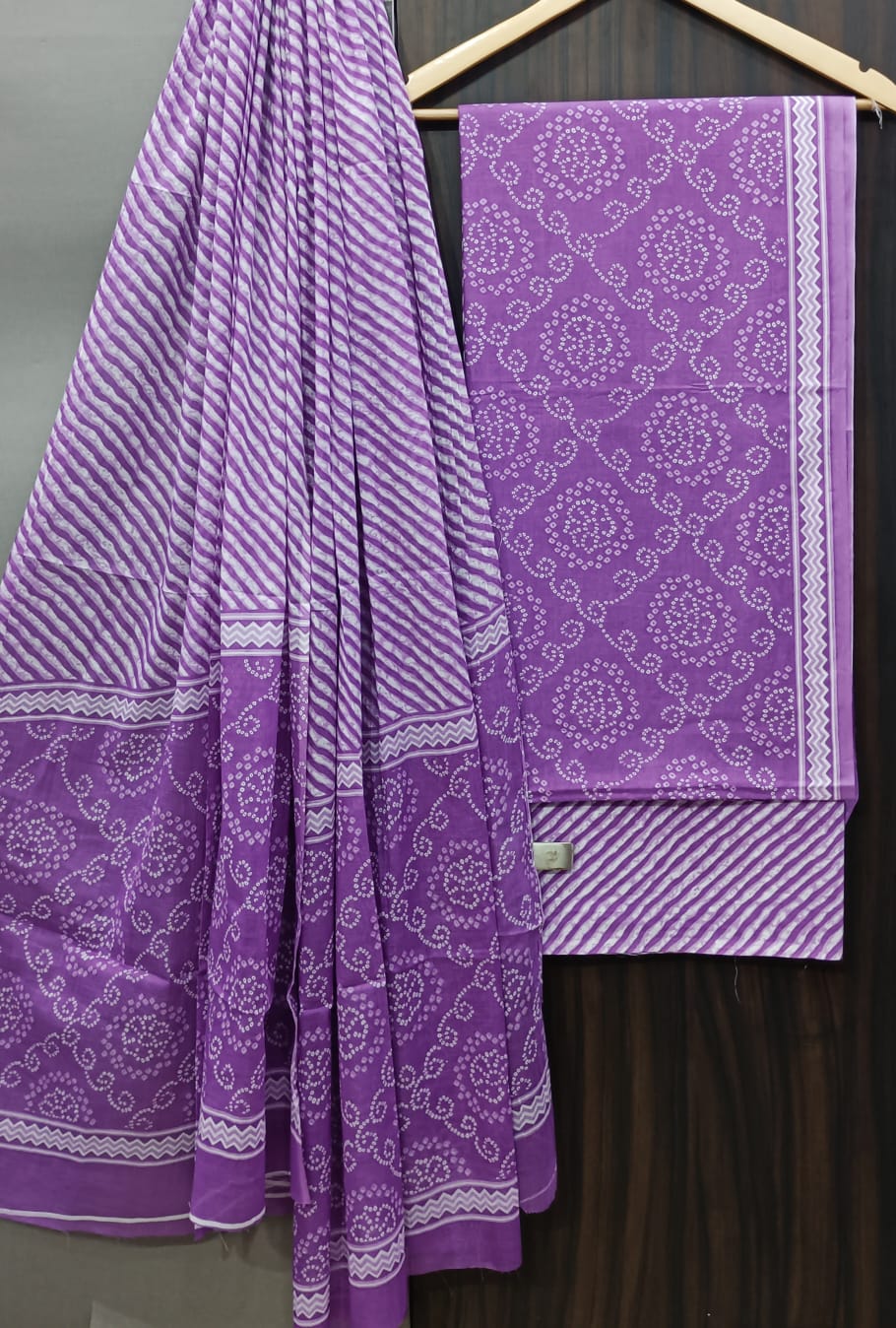 ELEGAT HAND BLOCK PRINT COTTON SUIT SET WITH MULMUL DUPATTA (MALYS310)