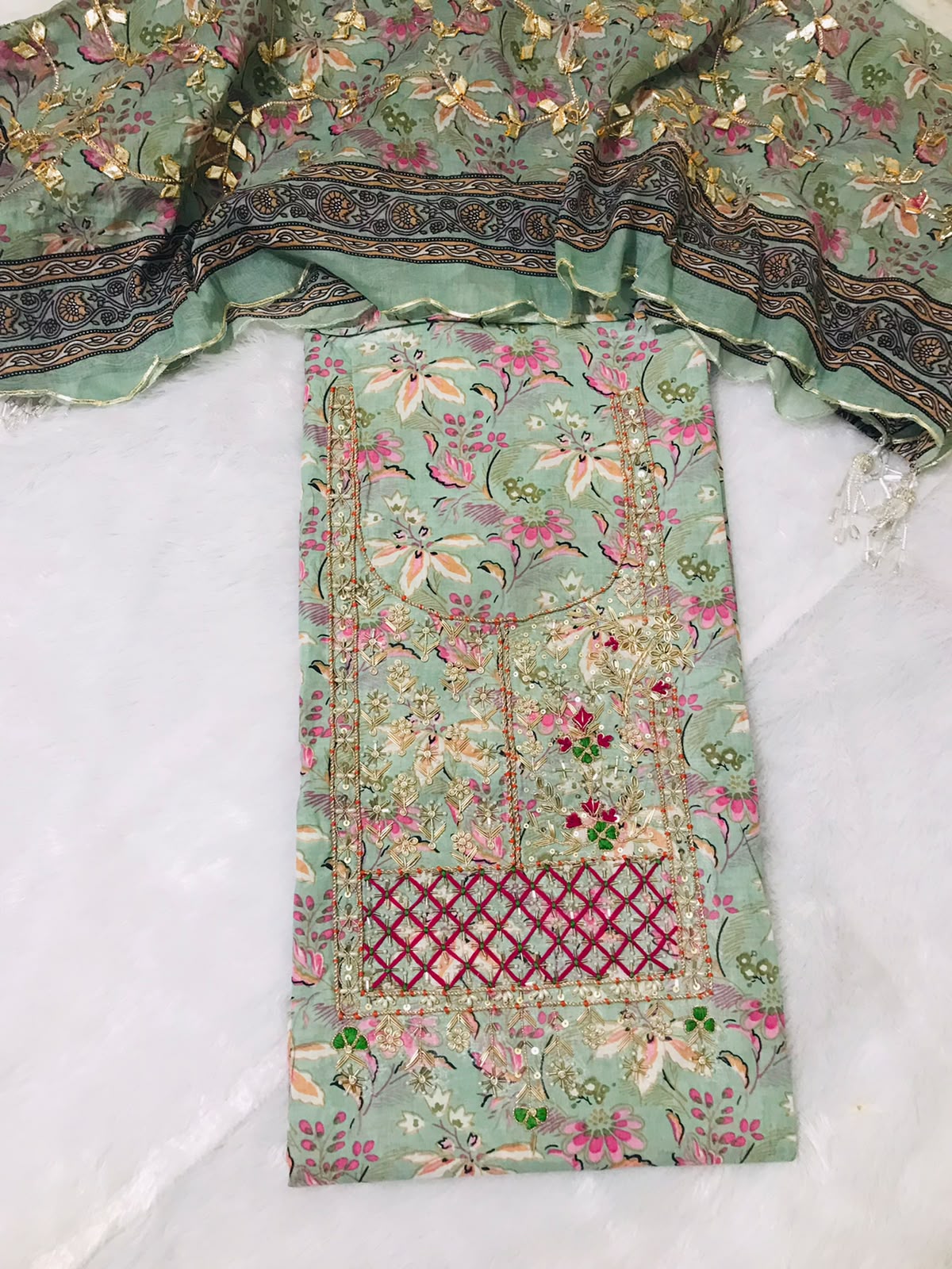EXCLUSIVE HAND BLOCK PRINT PURE COTTON SUIT WITH ZARDOGI HAND WORK (GOTAYS124)