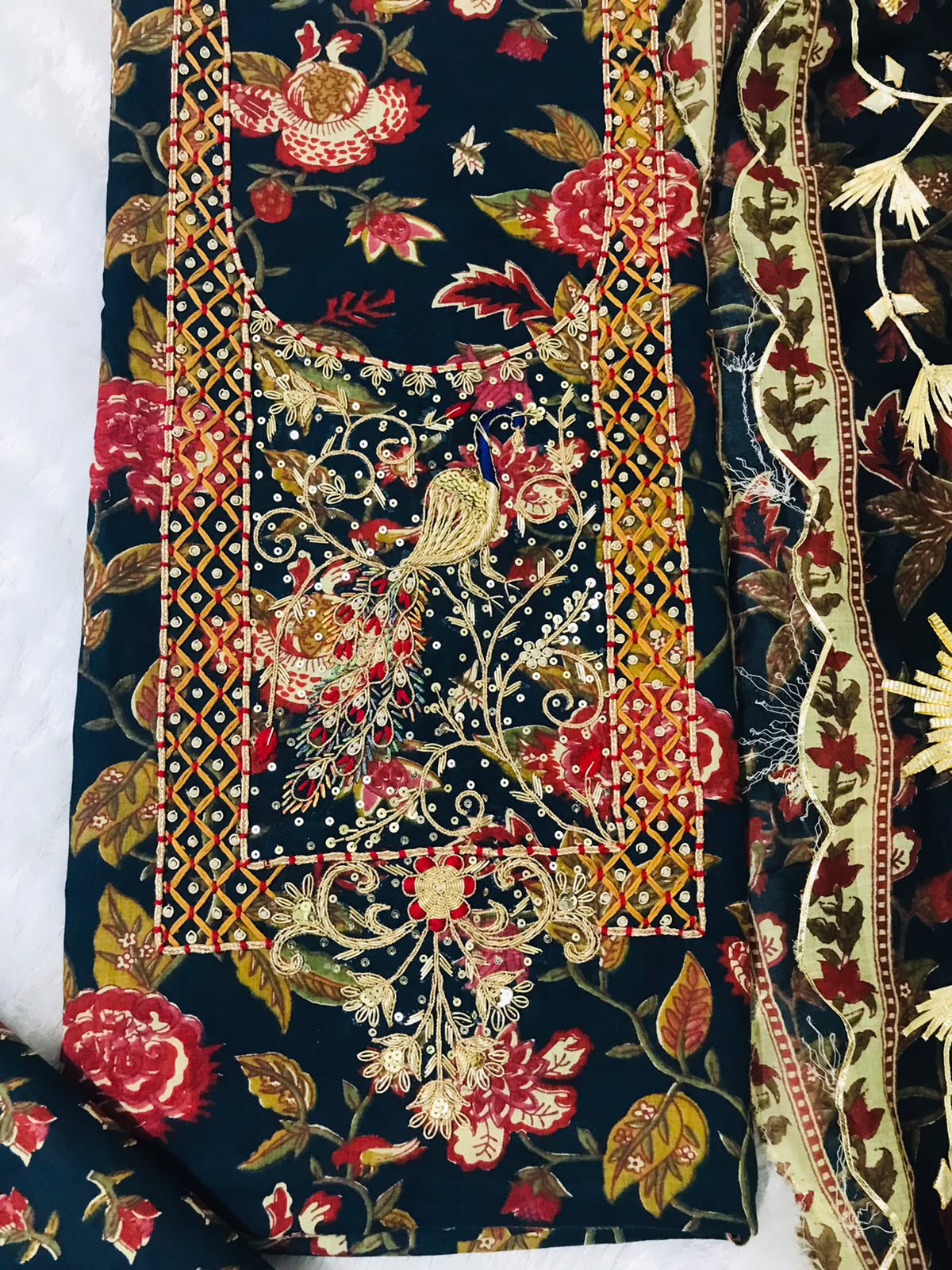 EXCLUSIVE HAND BLOCK PRINT PURE COTTON SUIT WITH ZARDOGI HANDWORK (GOTAYS100)
