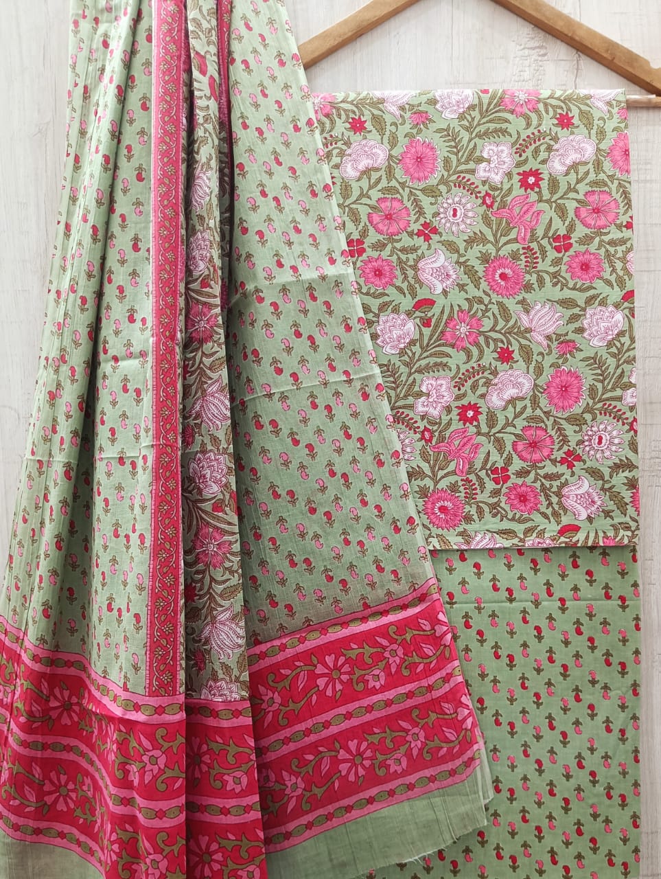 DESIGNER HAND BLOCK PRINT PURE COTTON SUIT WITH COTTON MULMUL DUPATTA (MALYS74)