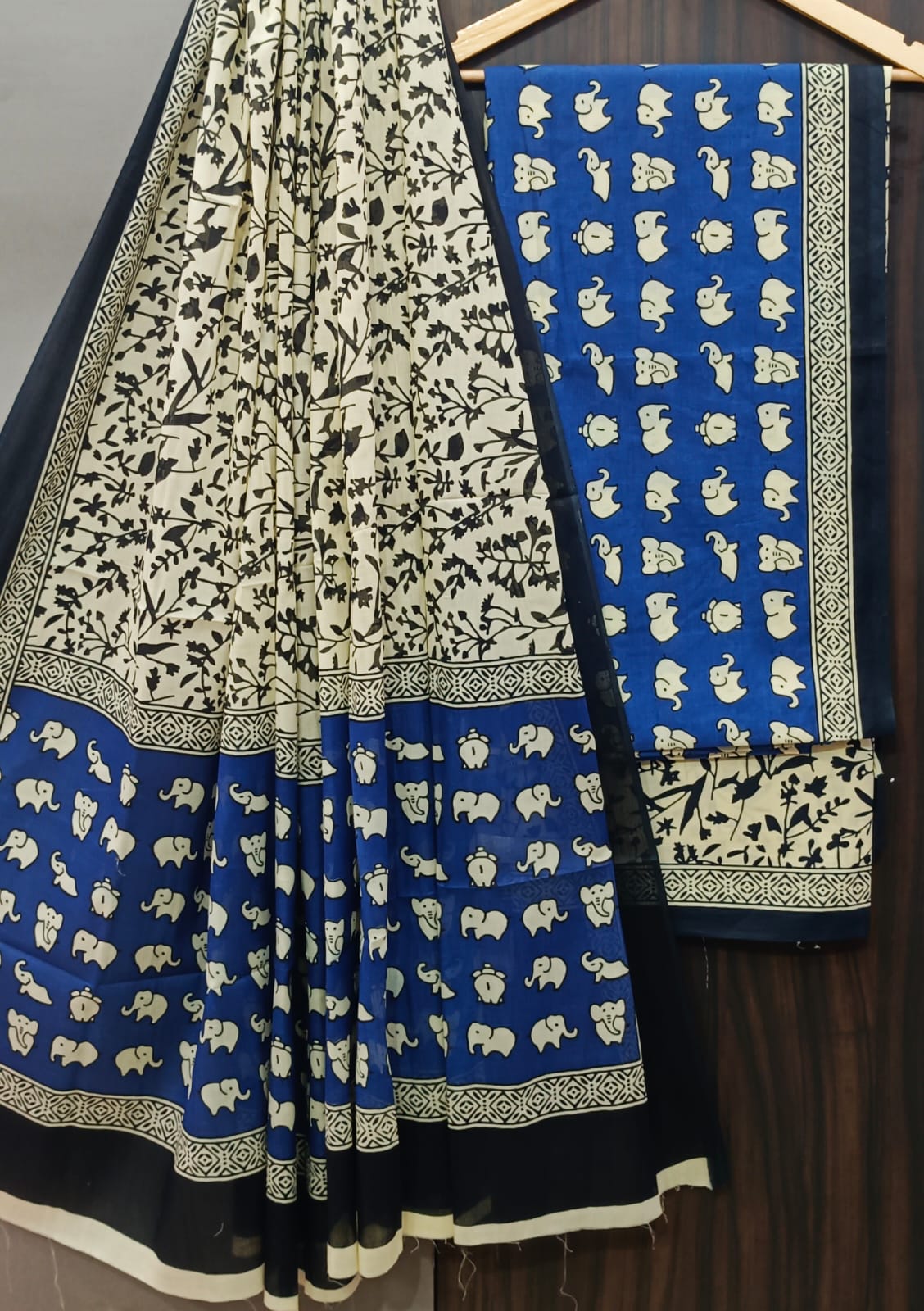 TRADITIONAL COTTON SUIT WITH MULMUL DUPPTA (MALYS271)