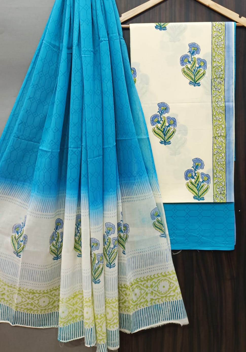 TRADITIONAL COTTON SUIT WITH MULMUL DUPPTA (MALYS255)
