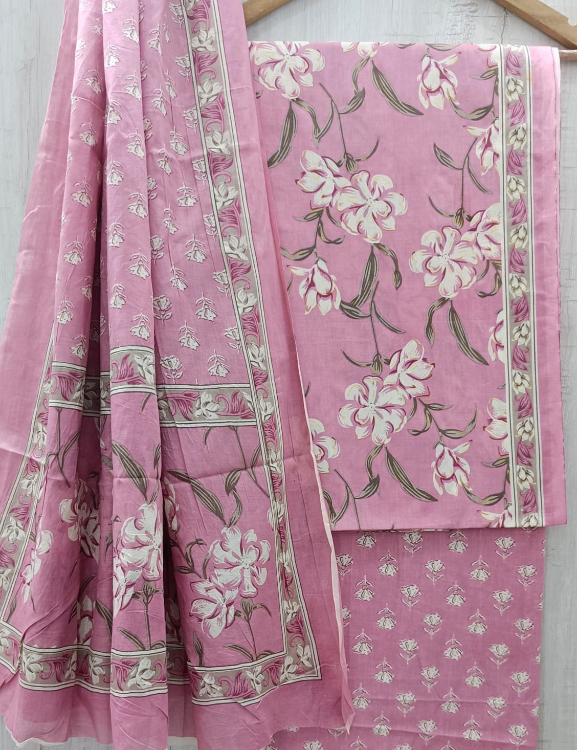 HAND BLOCK PRINT PURE COTTON SUIT WITH COTTON MULMUL DUPATTA( MALYS235)