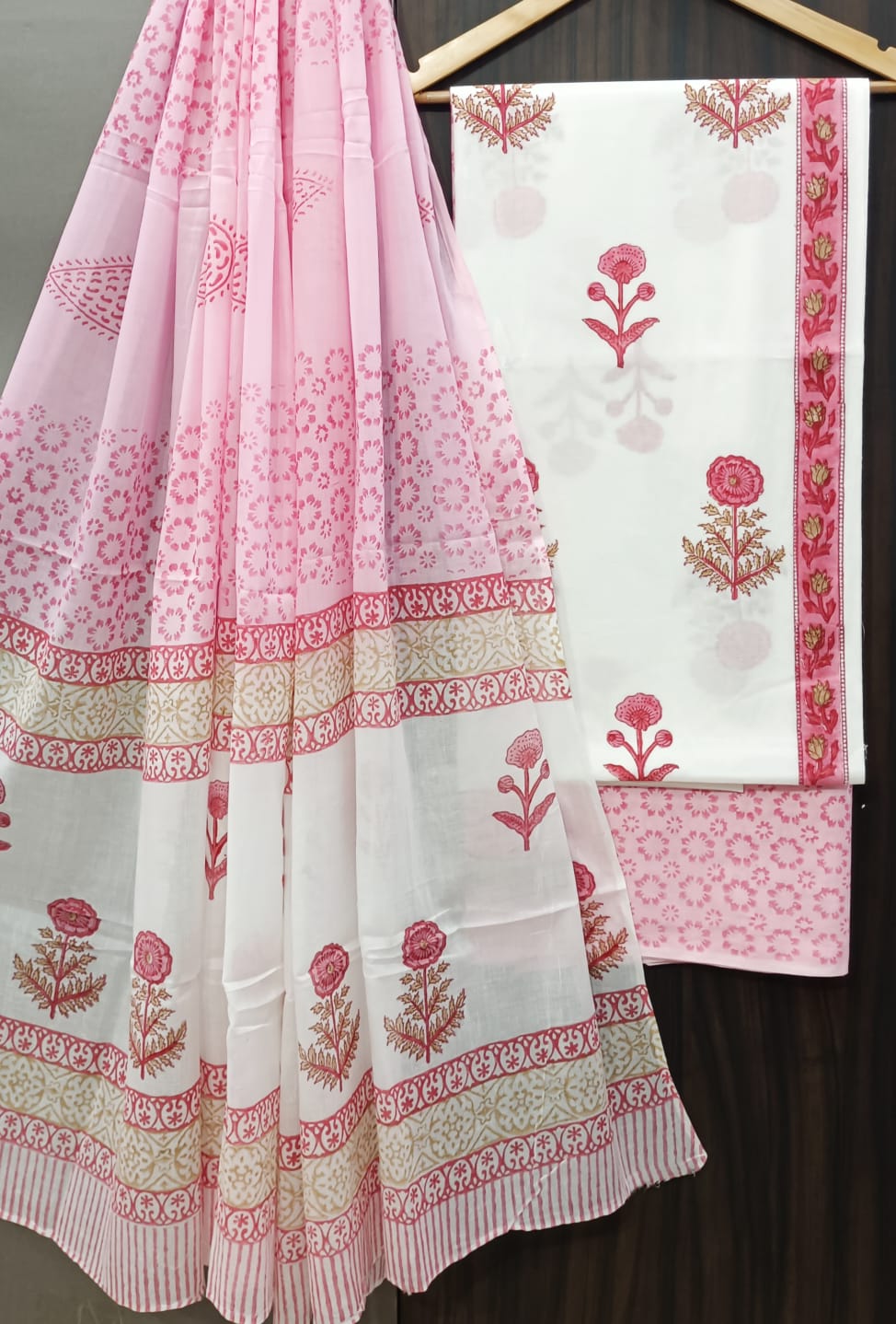 EXCLUSIVE HAND BLOCK PRINT PURE COTTON SUIT WITH COTTON MULMUL DUPATTA (MALYS207)