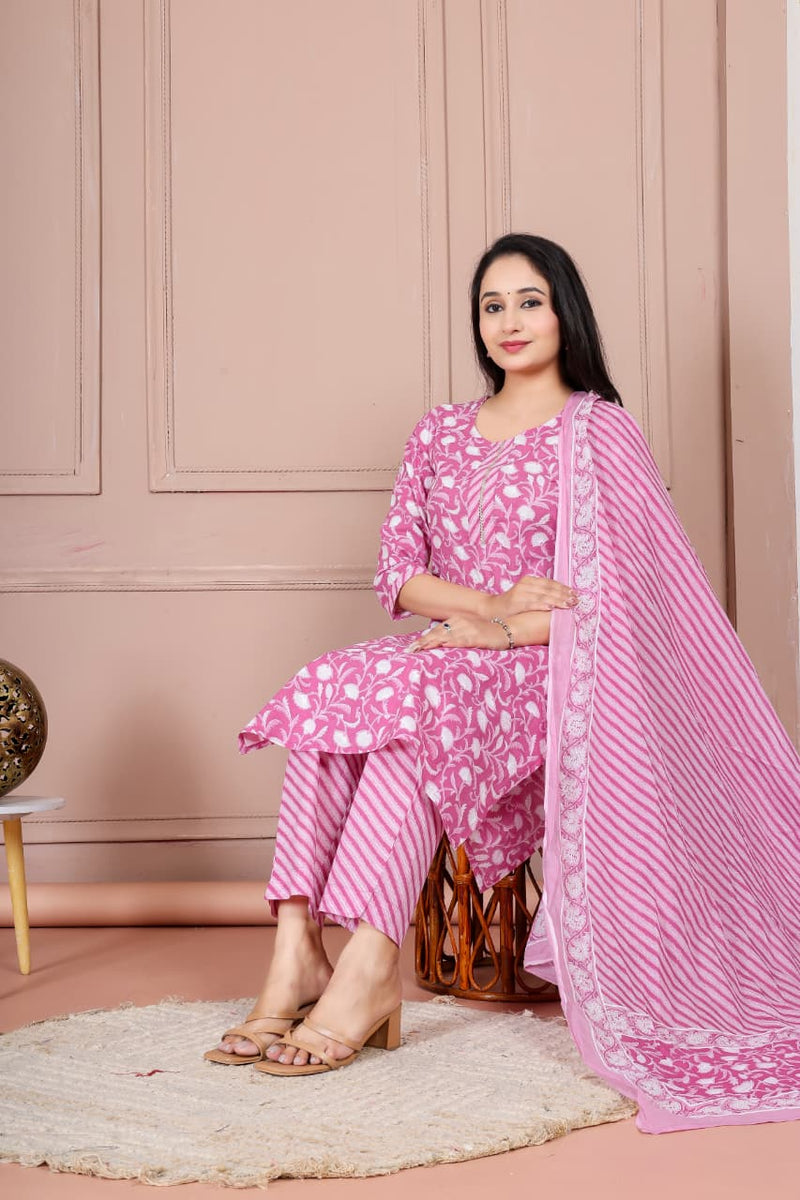 Flower print cotton suit with mulmul dupatta (CSSYS20)
