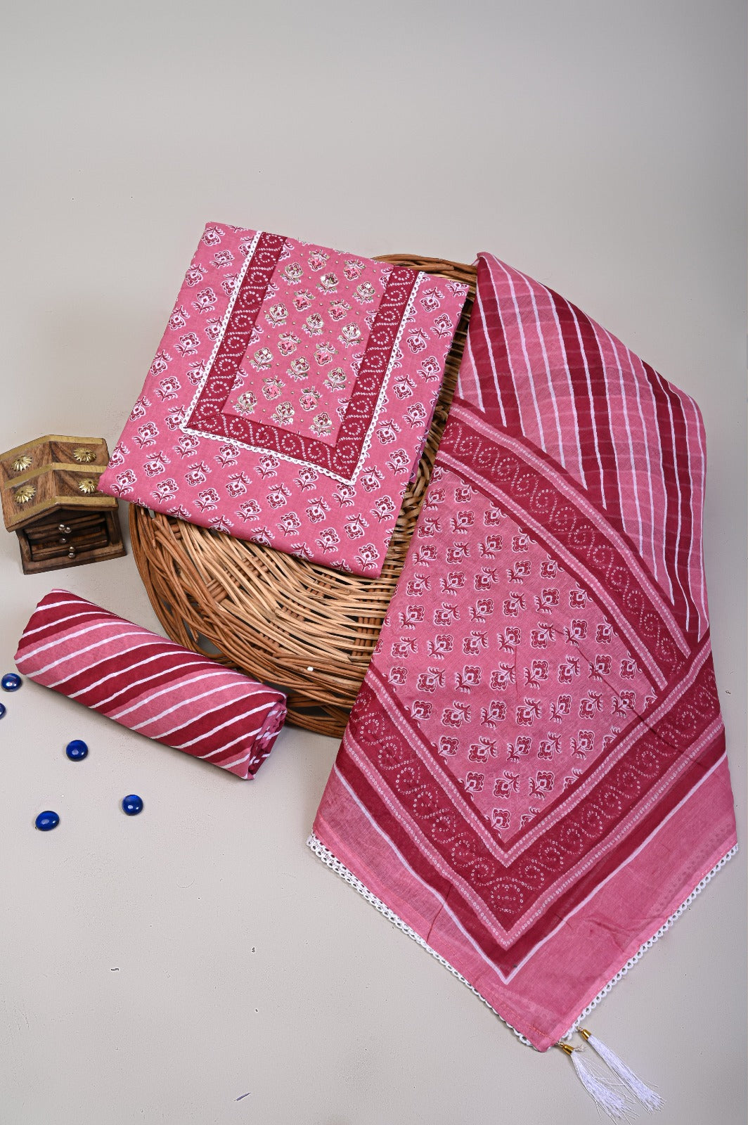 JAIPURI PRINTED COTTON  HAND  WORK SUITS WITH  MULMUL DUPATTA (GOTAYS85)