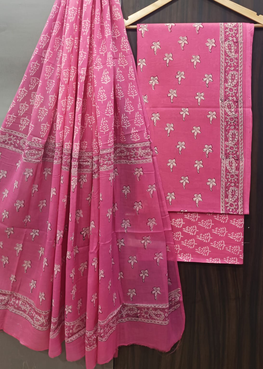 DESIGNER HAND BLOCK PRINT PURE COTTON SUIT WITH COTTON MULMUL DUPATTA(MALYS37)